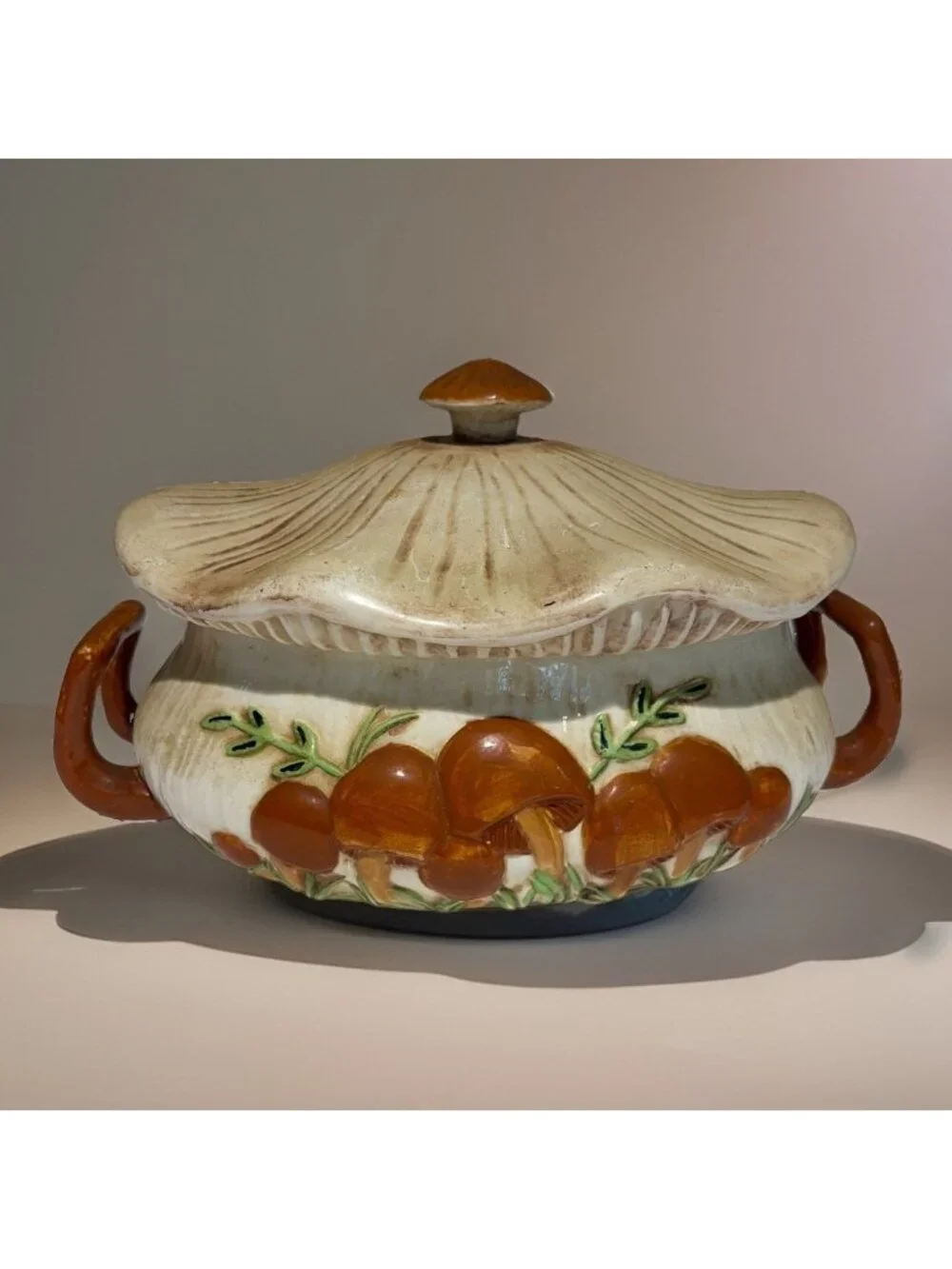Vintage Arnels Merry Mushroom Centerpiece Bowl W/ Lid &Handles 9” Kitschy 1972